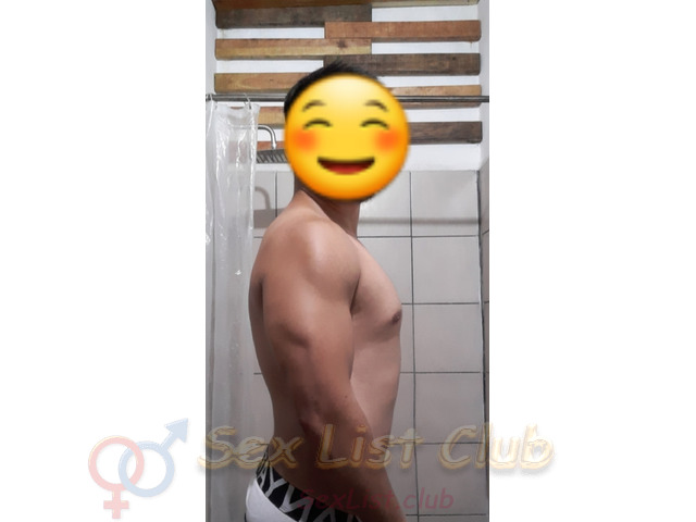 Dos chicos de gym listos para darte el mejor de los placeres